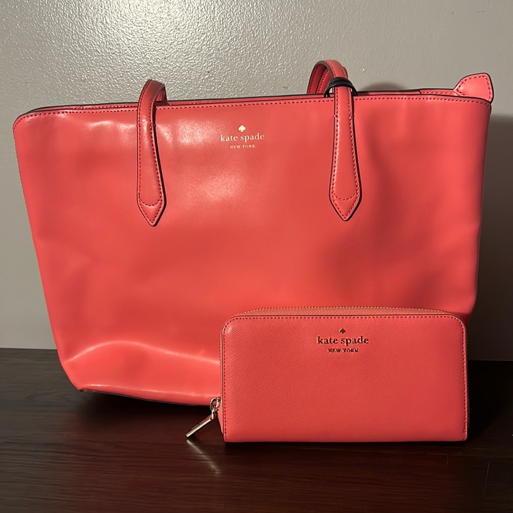 Kate spade purse and wallet